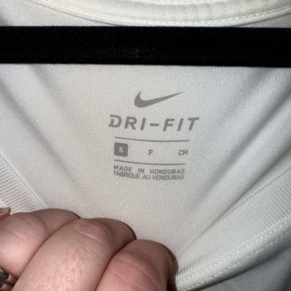 Nike Women's Classic White Tee - Picture 2 of 3